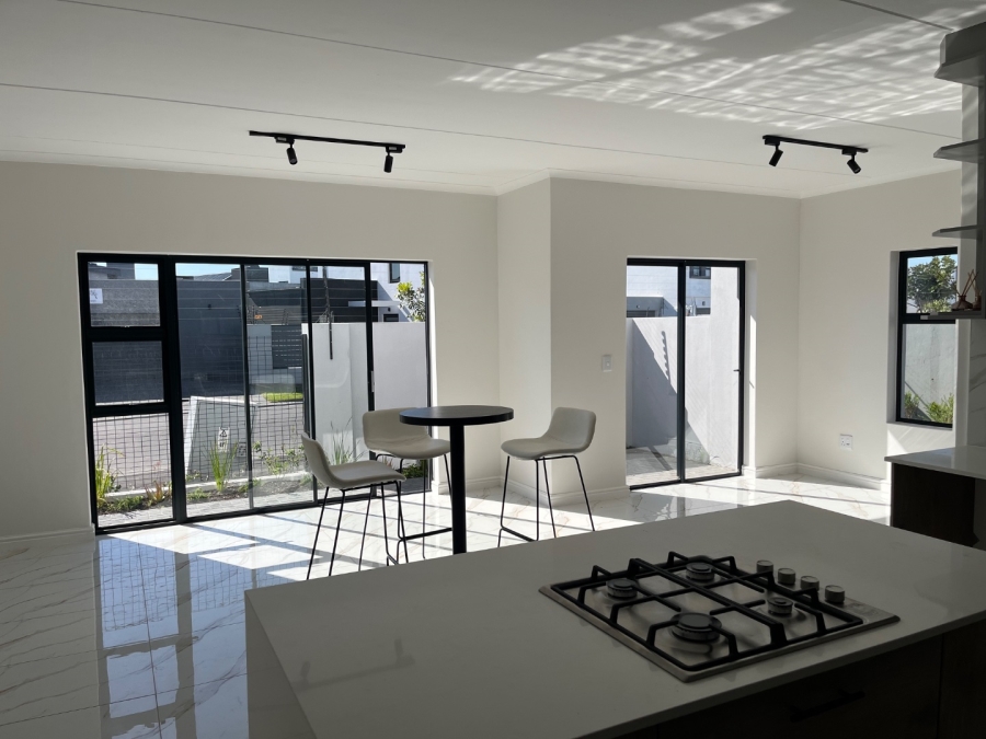 3 Bedroom Property for Sale in Sandown Western Cape